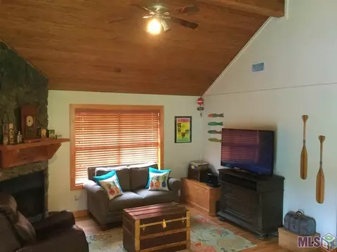 20470 Johnson Dr, Springfield, LA 70462 photo 6