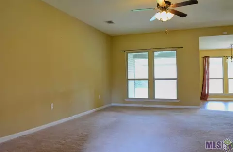 12724 Roe Dr, Walker, LA 70785 photo 6