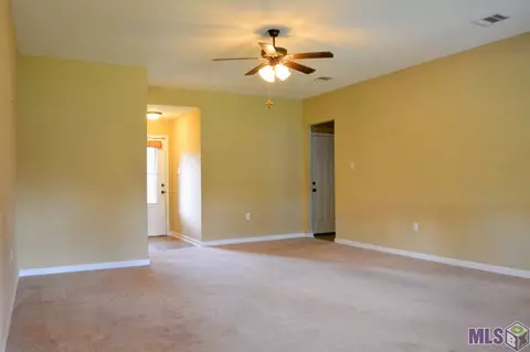 12724 Roe Dr, Walker, LA 70785 photo 5