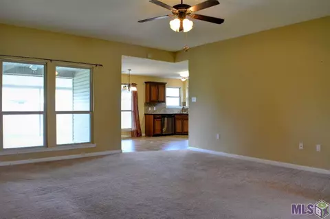 12724 Roe Dr, Walker, LA 70785 photo 8