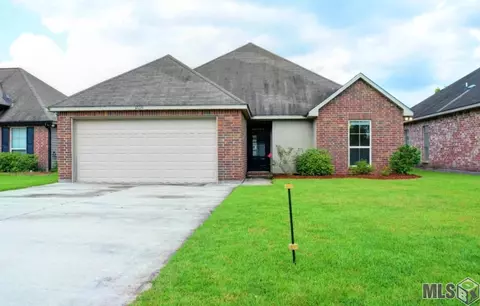 12724 Roe Dr, Walker, LA 70785 photo 2