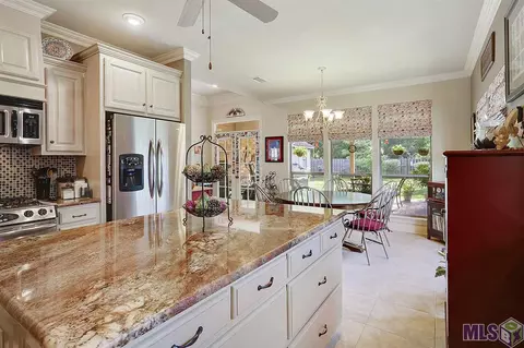 11340 Peaks Ave, Walker, LA 70785 photo 5