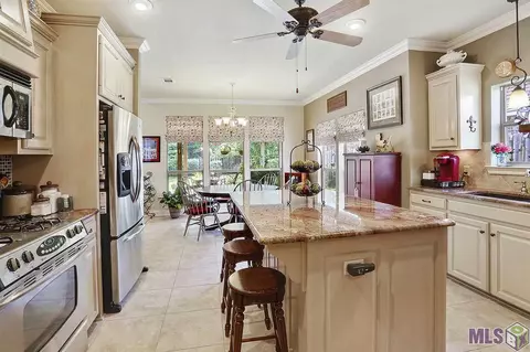 11340 Peaks Ave, Walker, LA 70785 photo 6