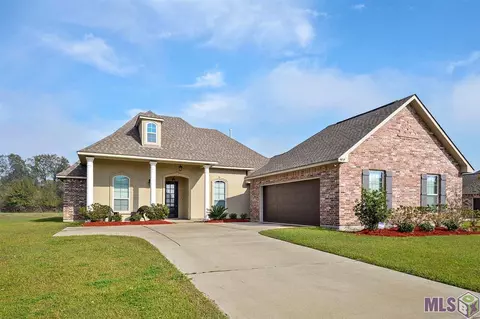 4018 Union Dr, Addis, LA 70710 photo 1