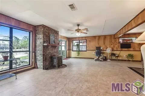 31506 Judith Dr, Springfield, LA 70462 photo 6