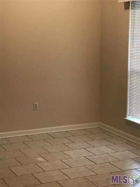 30406 Paul St, Walker, LA 70785 photo 5