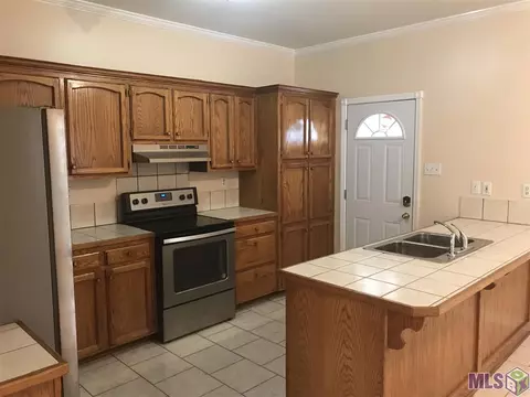 30406 Paul St, Walker, LA 70785 photo 4