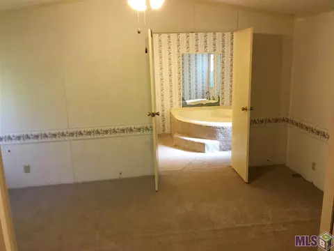 32530 Percy Young Rd, Walker, LA 70785 photo 9