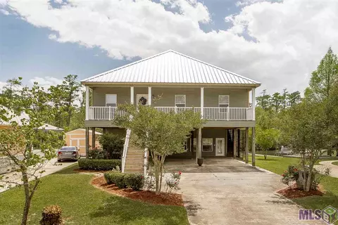17091 Peace Point Dr, Springfield, LA 70462 photo 1