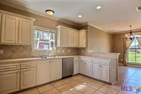 12414 Timberwood Dr, Walker, LA 70785 photo 8