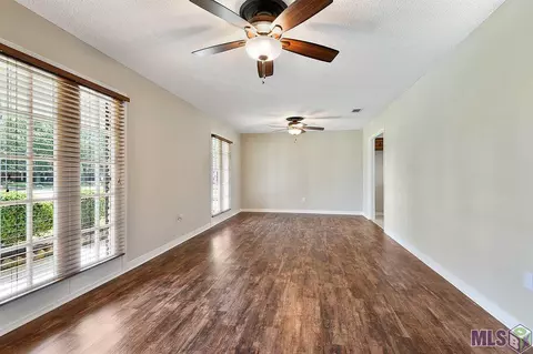 811 Franklin Rd, Slidell, LA 70458 photo 2