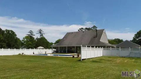 33281 Nancy Dr, Walker, LA 70785 photo 5