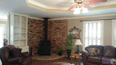 33281 Nancy Dr, Walker, LA 70785 photo 8