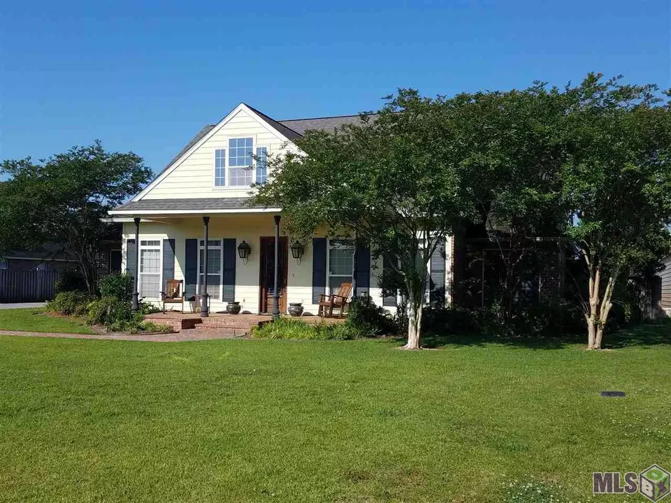  515 Gretchen St, New Roads, LA 70760 photo 2