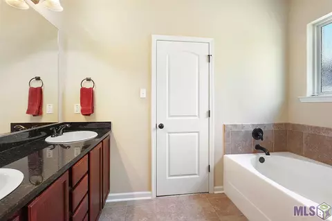 738 Northbrook Dr, Baton Rouge, LA 70820 photo 8
