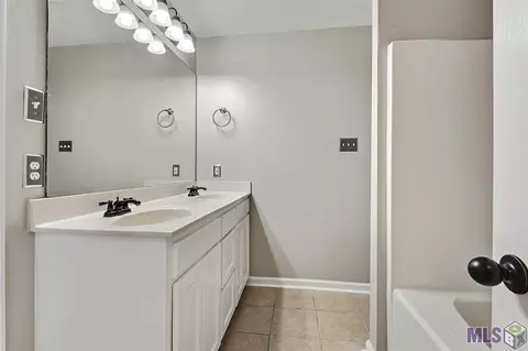 12721 Darby Dr, Walker, LA 70785 photo 6