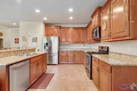 3345 Orleans Quarters Dr, Brusly, LA 70719 photo 6