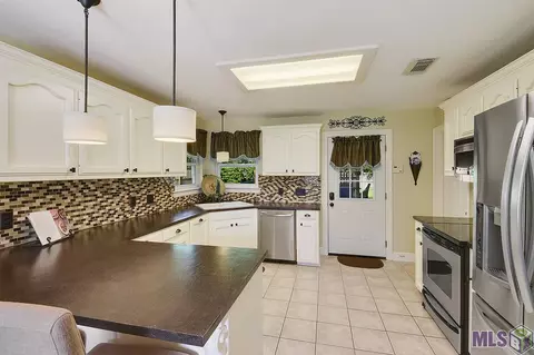 32407 Granite Cove Pl, Walker, LA 70785 photo 3