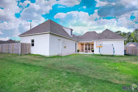 15081 Proche Ln, Central, LA 70770 photo 21
