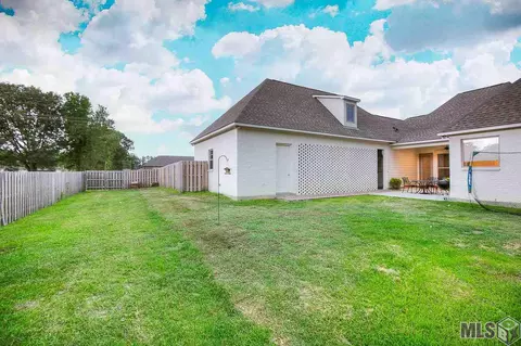 15081 Proche Ln, Central, LA 70770 photo 22