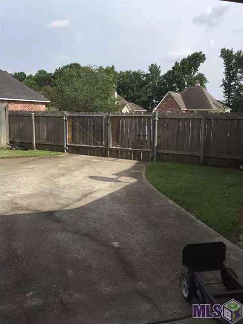 13555 S S Trce, Walker, LA 70785 photo 24