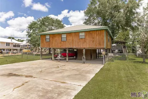 32819 Cypress Dr, Springfield, LA 70462 photo 4