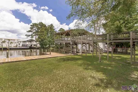 32819 Cypress Dr, Springfield, LA 70462 photo 11