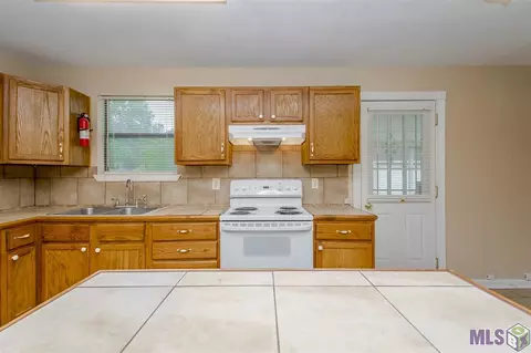 515 Charles Ave, Baker, LA 70714 photo 22