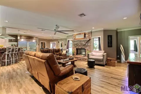 20601 Riverside Rd, Springfield, LA 70462 photo 11