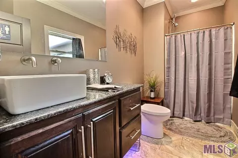 20601 Riverside Rd, Springfield, LA 70462 photo 9