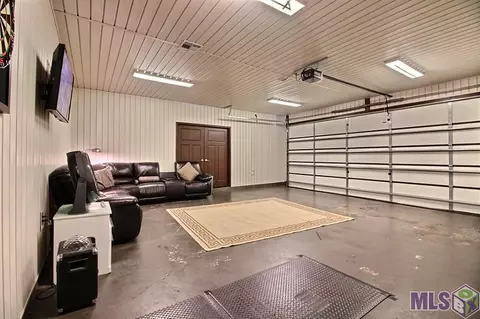 20601 Riverside Rd, Springfield, LA 70462 photo 7