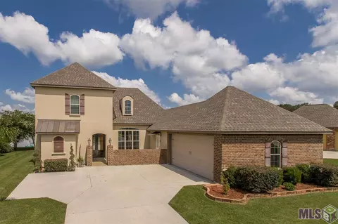 13451 Williamsburg Dr, Walker, LA 70785 photo 1