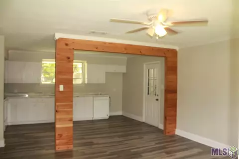 1114 Myrtle St, Baker, LA 70714 photo 3