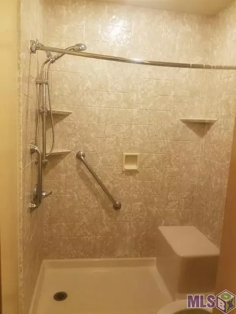 26819 Pen Dr, Walker, LA 70785 photo 5