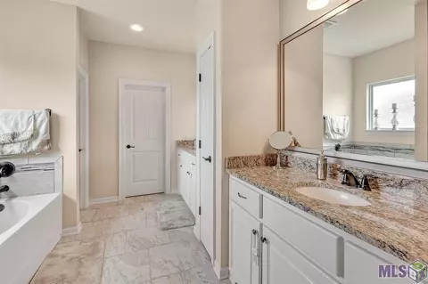 12480 Three Lakes Dr, Walker, LA 70785 photo 23