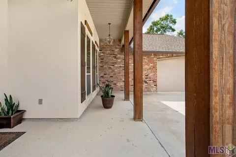 12480 Three Lakes Dr, Walker, LA 70785 photo 3