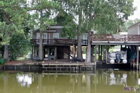 20349 Johnson Dr, Springfield, LA 70462 photo 1