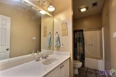 32967 Fox Run Dr, Walker, LA 70785 photo 13