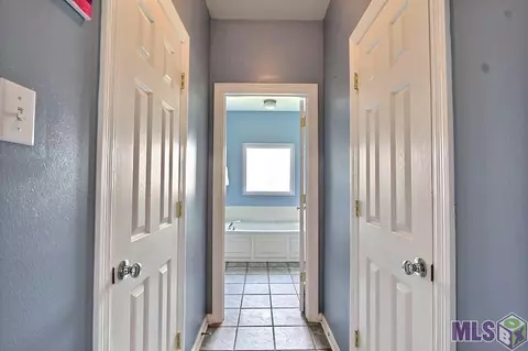 32967 Fox Run Dr, Walker, LA 70785 photo 16
