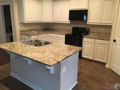 4474 Olivia Dr, Addis, LA 70710 photo 4