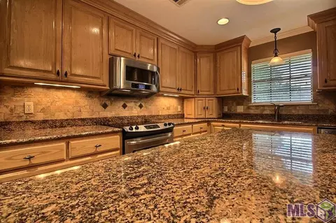 12209 Willowmore Dr, Baker, LA 70714 photo 13