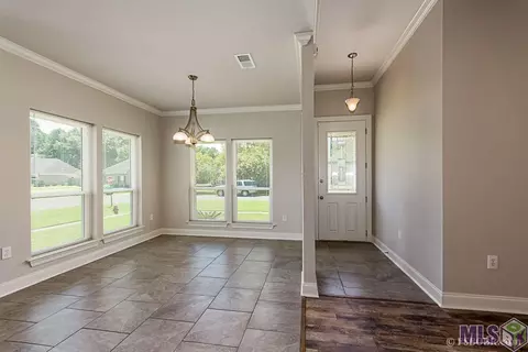 12525 Hidden Ridge Dr, Walker, LA 70785 photo 2