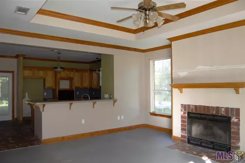 20641 Riverside Rd, Springfield, LA 70462 photo 5