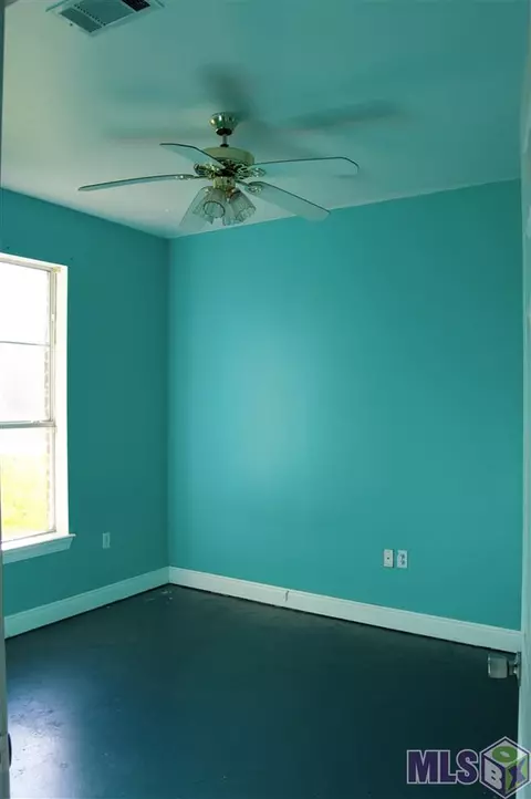 20641 Riverside Rd, Springfield, LA 70462 photo 8