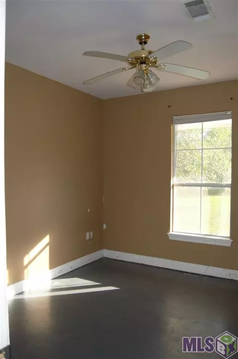 20641 Riverside Rd, Springfield, LA 70462 photo 9