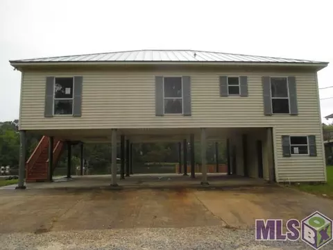 18899 Riverbend Dr, Maurepas, LA 70449 photo 1