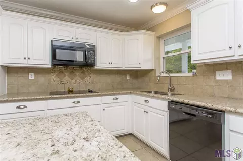 31439 Judith Dr, Springfield, LA 70462 photo 5