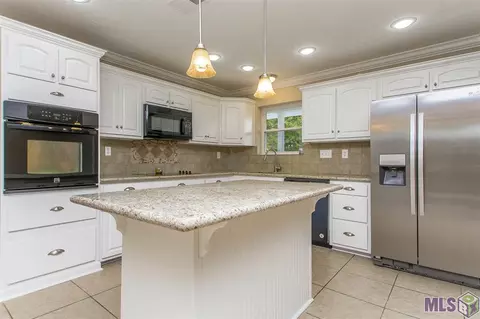 31439 Judith Dr, Springfield, LA 70462 photo 4