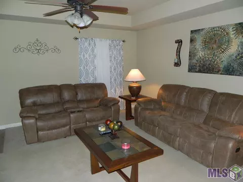 12291 Creekside Ave, Walker, LA 70785 photo 2