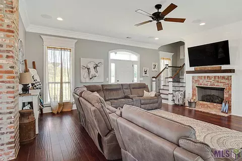 12814 Thoroughbred Ln, Walker, LA 70785 photo 6